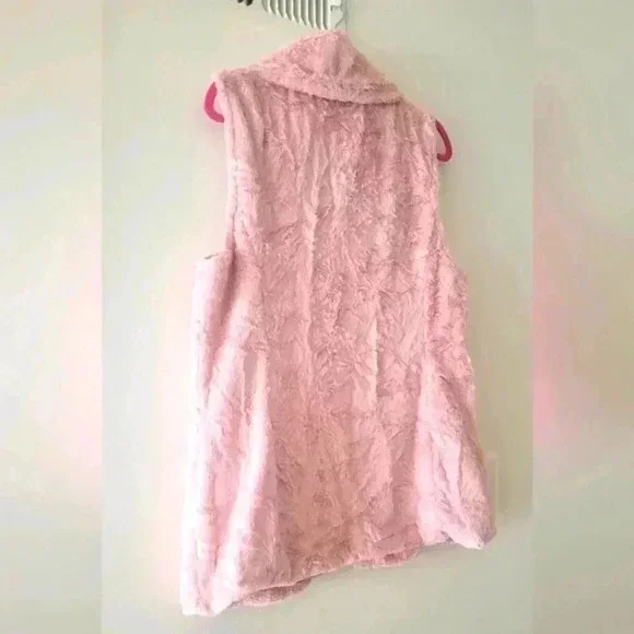 Marc New York Dusty Rose fluffy vest, Like new - Picture 4 of 7